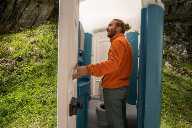 Best Portable toilet rental cost  in Montezuma, IA